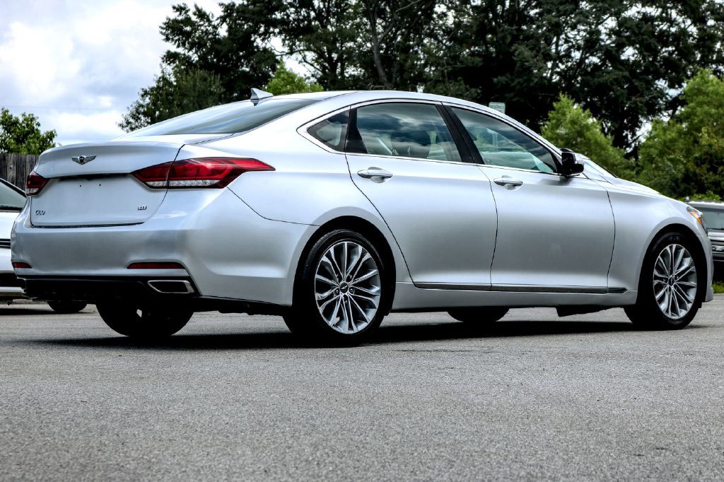 2017 Genesis G80 Image 4