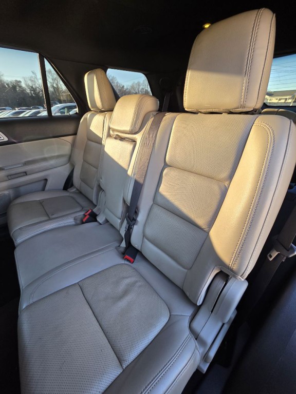 2014 Ford Explorer Image 8