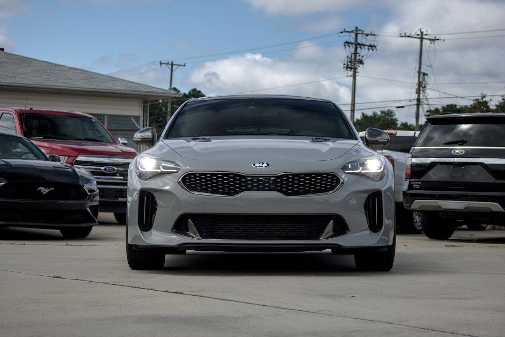 2019 Kia Stinger Image 2