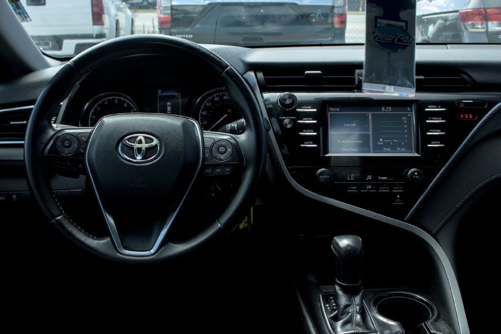 2018 Toyota Camry Image 6