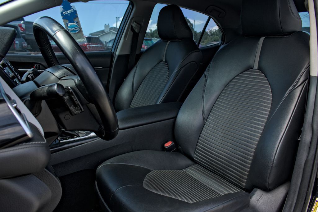 2018 Toyota Camry Image 7