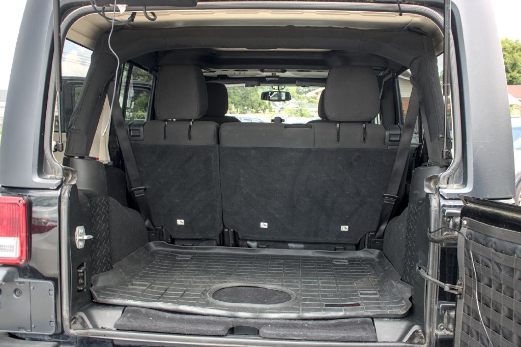 2016 Jeep Wrangler Unlimited Image 9