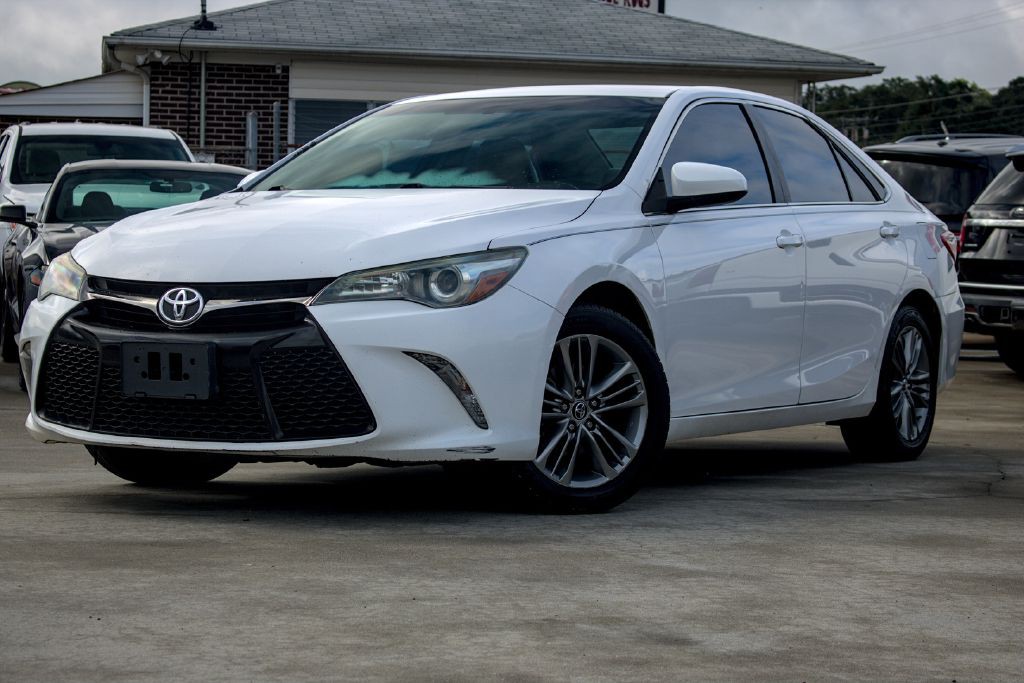 2015 Toyota Camry Image 1