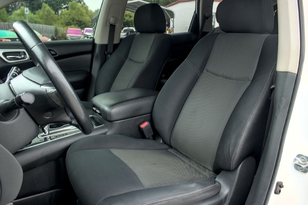 2018 Nissan Pathfinder Image 7