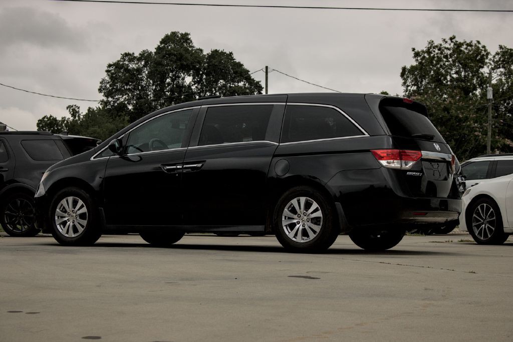 2014 Honda Odyssey Image 2