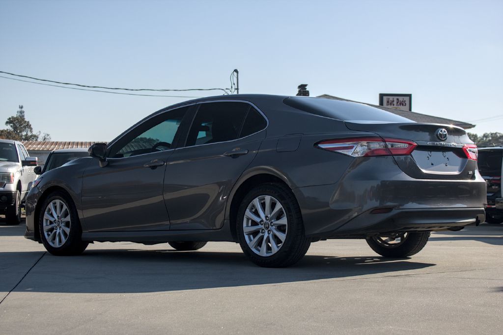 2018 Toyota Camry Image 3