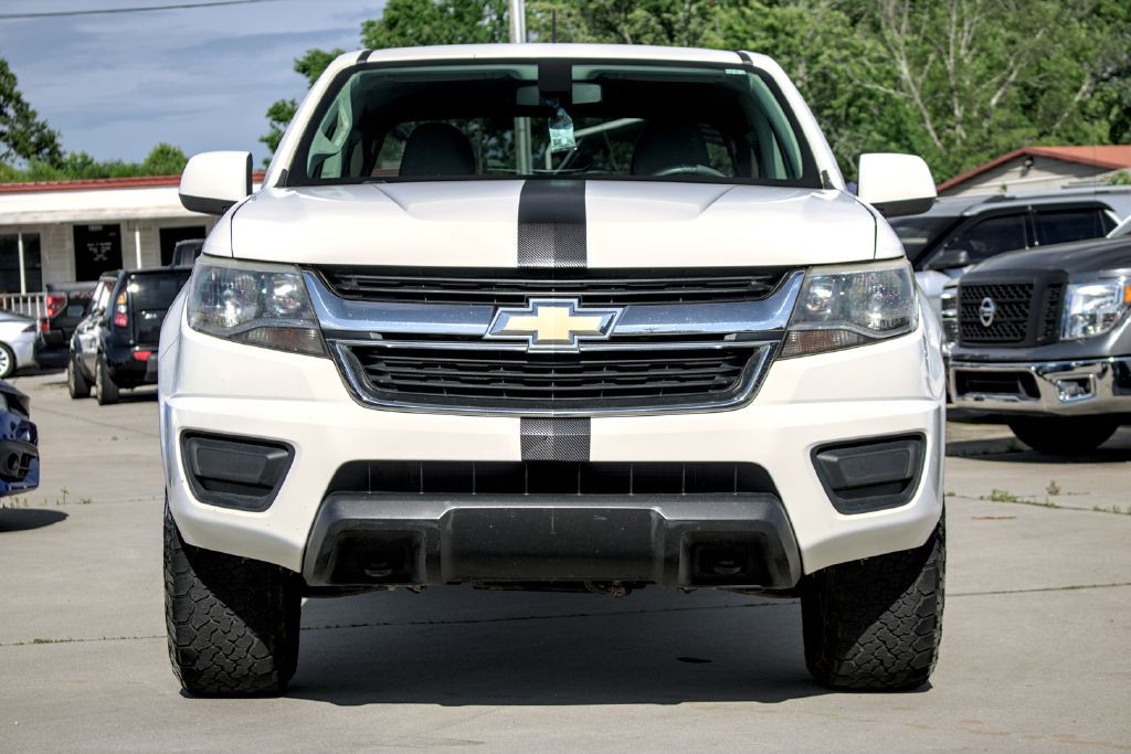2015 Chevrolet Colorado Image 2