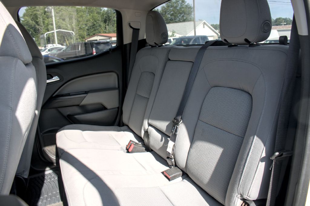 2015 Chevrolet Colorado Image 8
