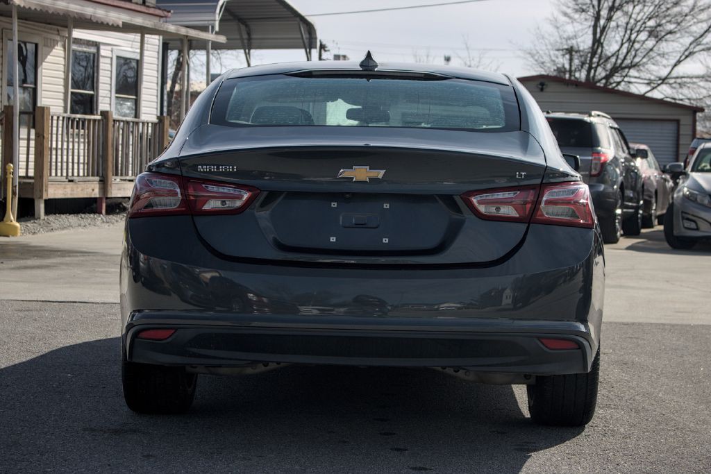 2021 Chevrolet Malibu Image 4