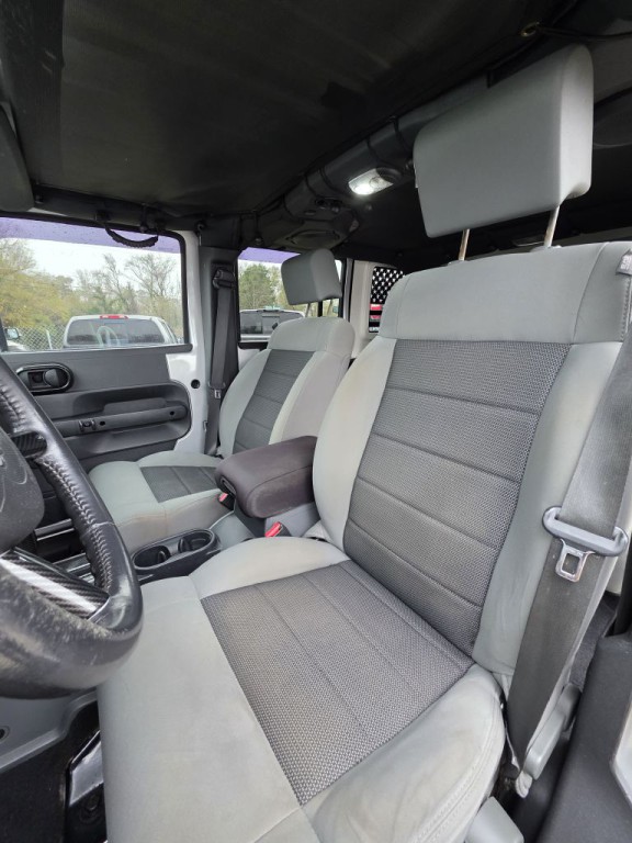 2010 Jeep Wrangler Unlimited Image 7