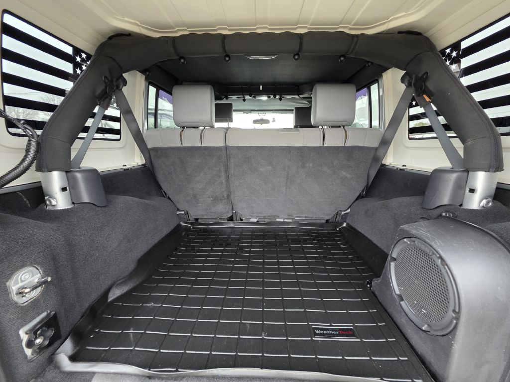 2010 Jeep Wrangler Unlimited Image 9