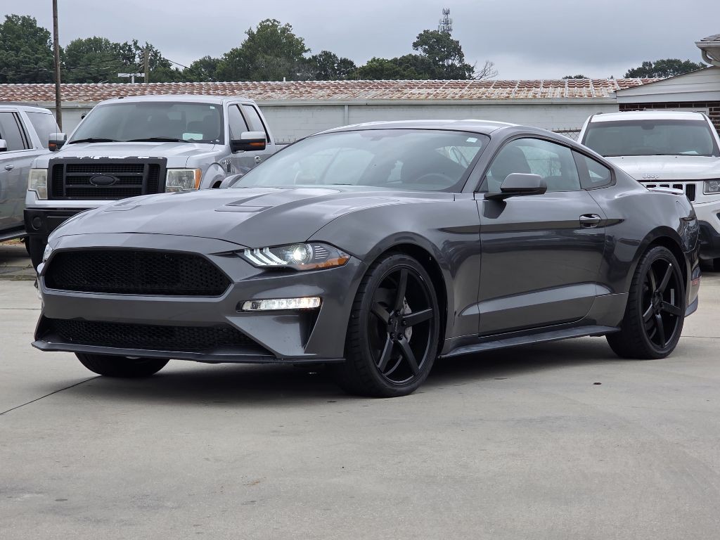 2019 Ford Mustang Image 1
