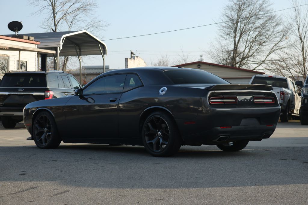 2019 Dodge Challenger Image 3
