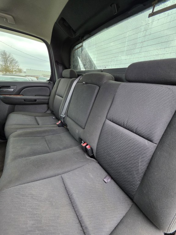 2011 Chevrolet Avalanche Image 8