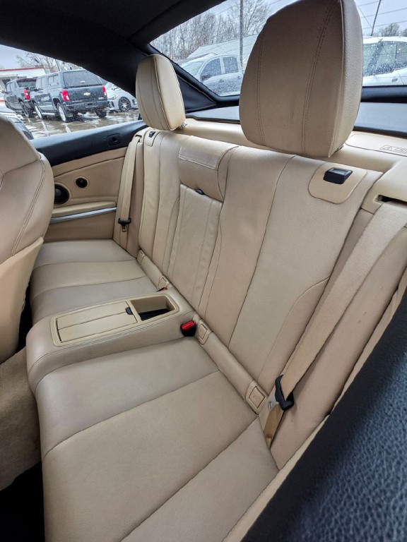 2015 BMW 4 Series Image 9