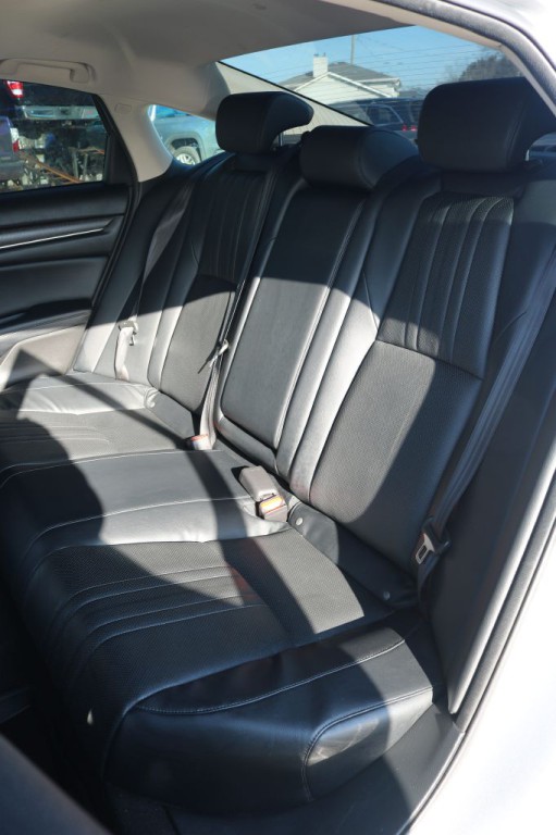 2018 Honda Accord Image 8
