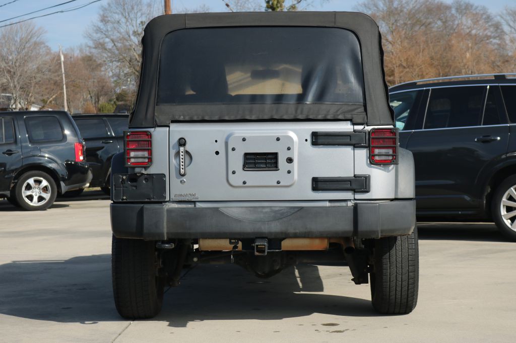 2015 Jeep Wrangler Unlimited Image 5