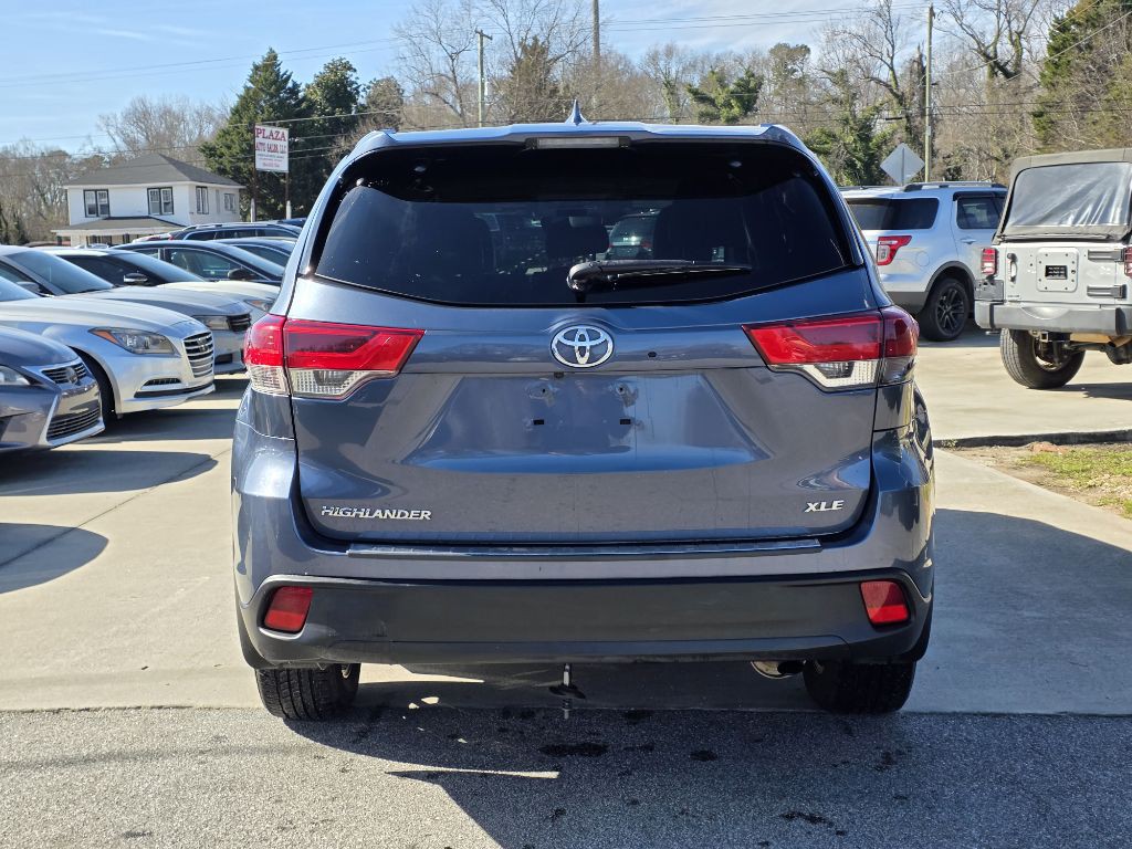 2019 Toyota Highlander Image 3