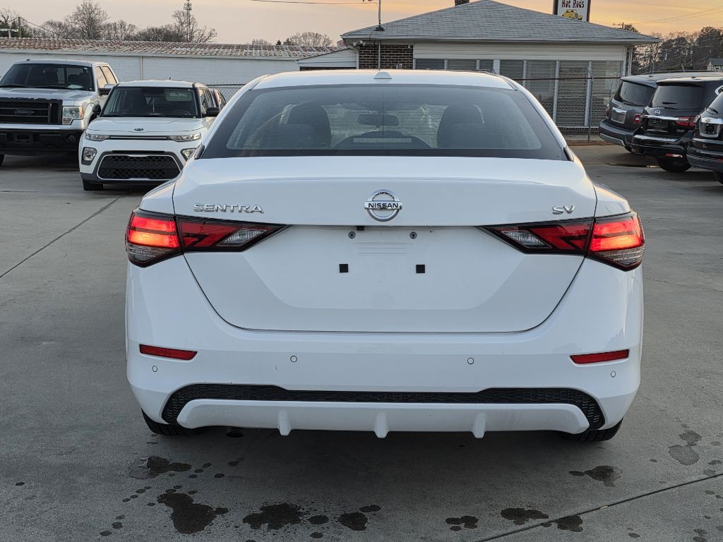 2022 Nissan Sentra Image 3
