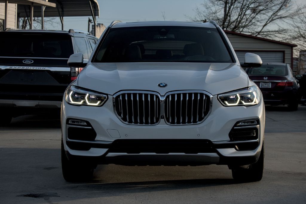2020 BMW X5 Image 2