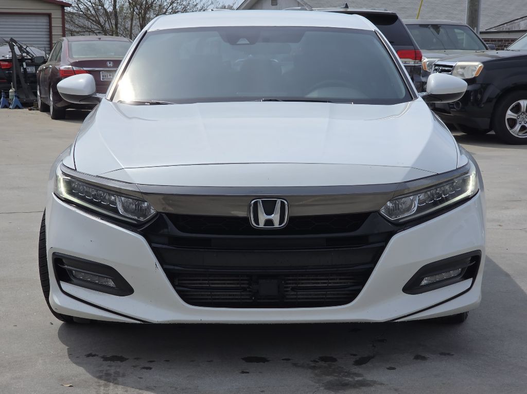 2018 Honda Accord Image 2