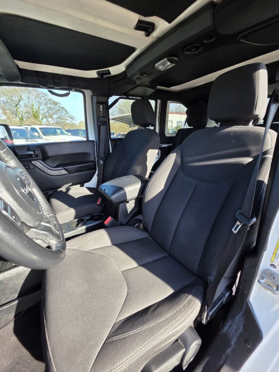 2017 Jeep Wrangler Unlimited Image 8