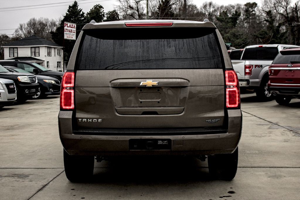 2016 Chevrolet Tahoe Image 4