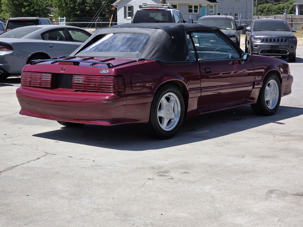 1988 Ford Mustang Image 5