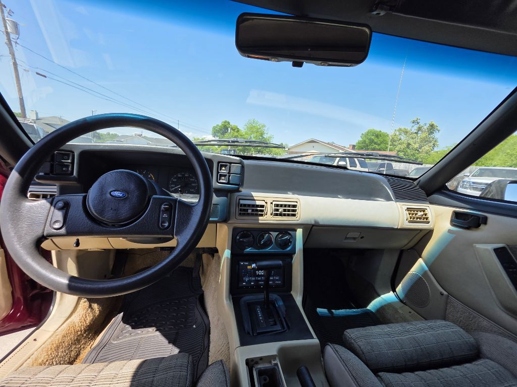 1988 Ford Mustang Image 6