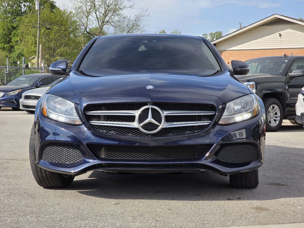 2016 Mercedes-Benz C-Class Image 2