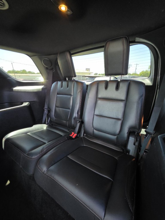 2017 Ford Explorer Image 11