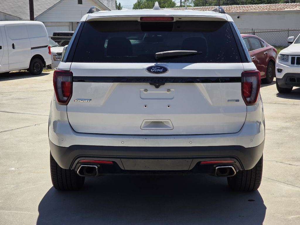 2017 Ford Explorer Image 4