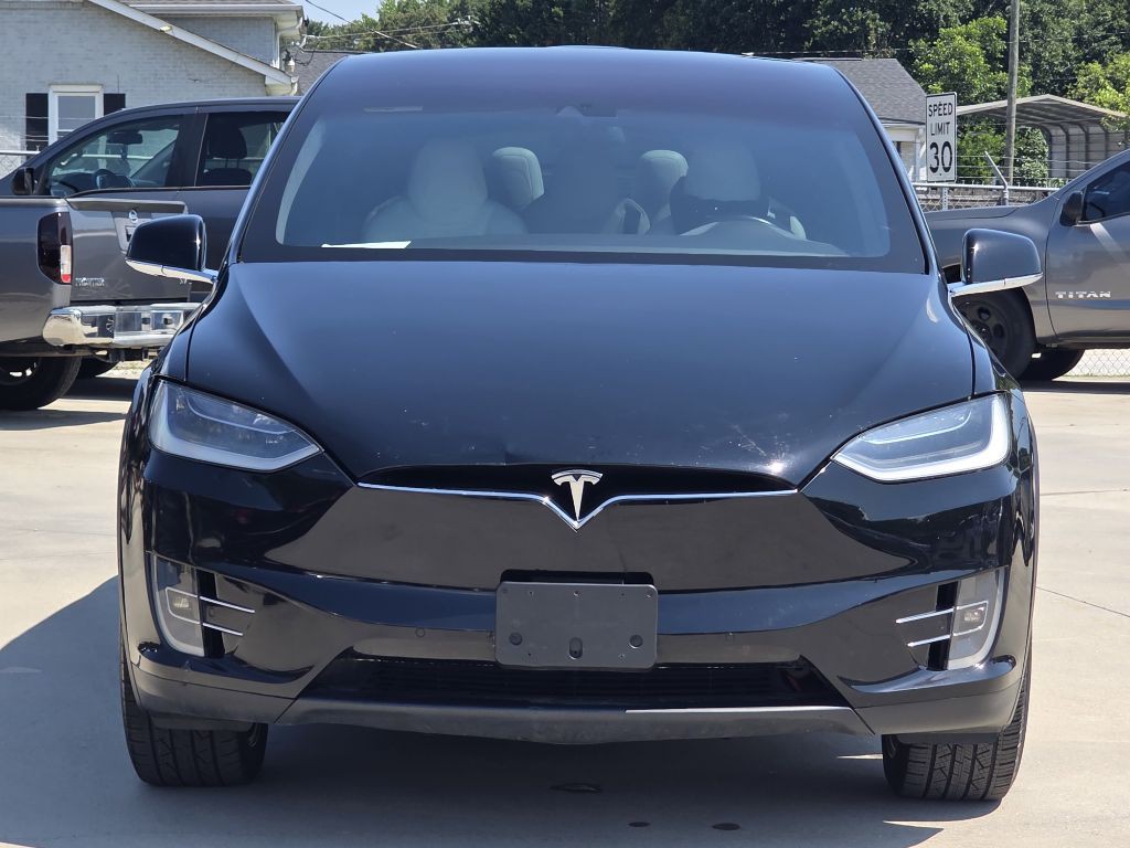 2016 Tesla Model X Image 2