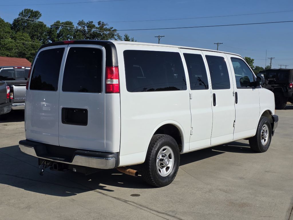 2019 Chevrolet Express Image 4