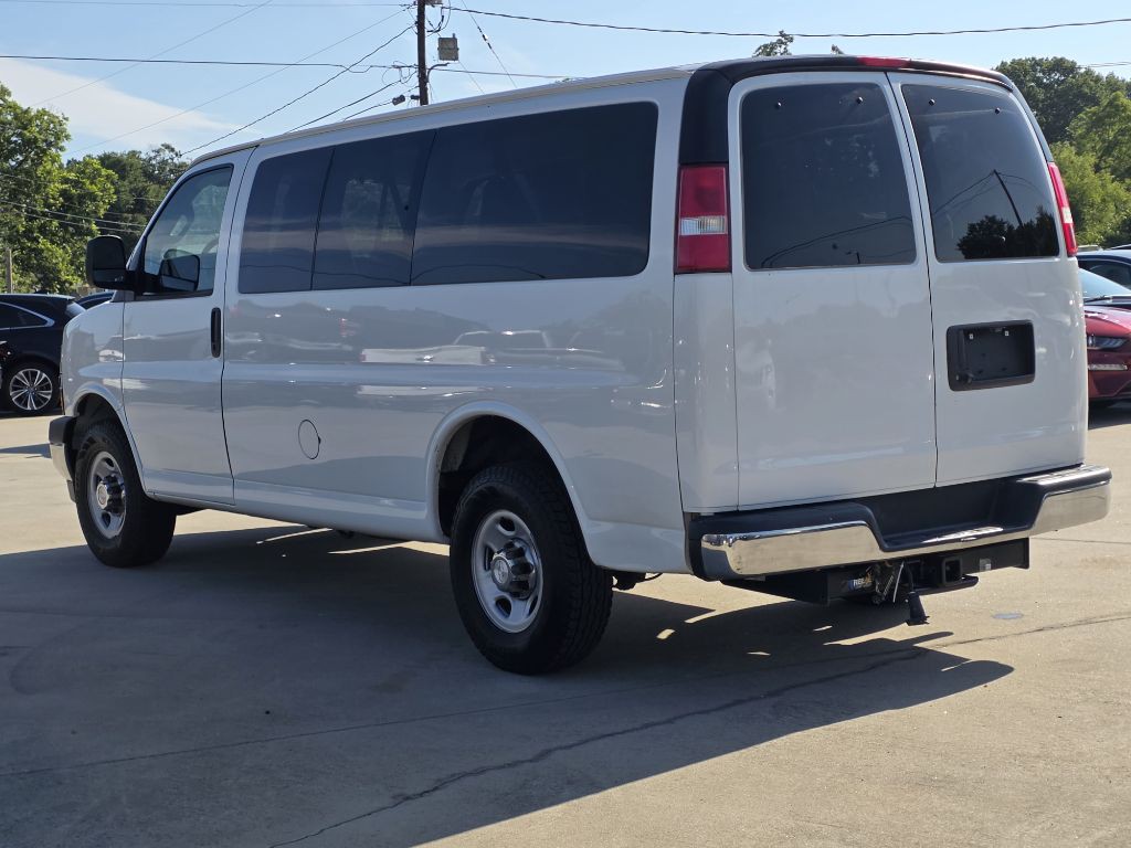2019 Chevrolet Express Image 6