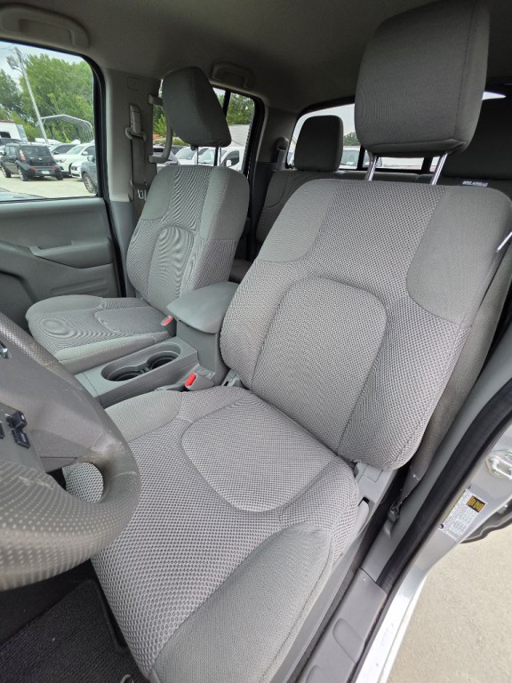 2021 Nissan Frontier Image 9