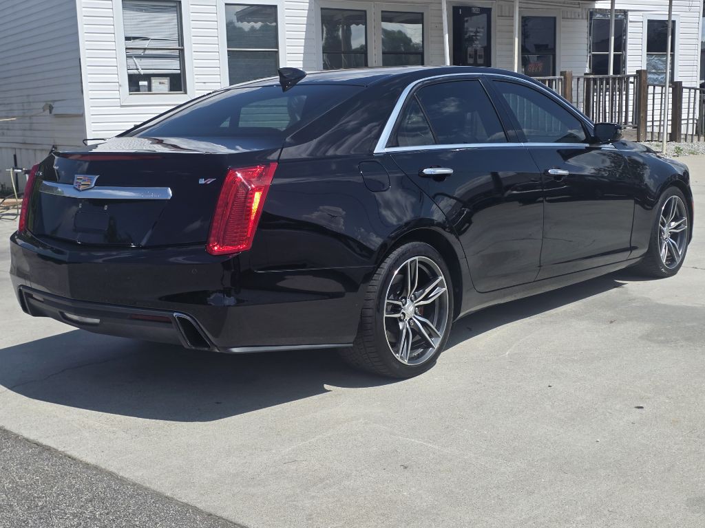 2017 Cadillac CTS Image 2