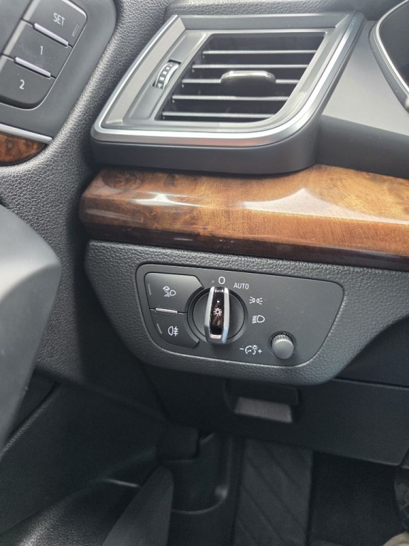 2018 Audi Q5 Image 15