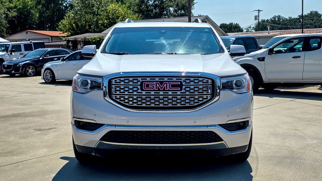 2017 GMC Acadia Image 3