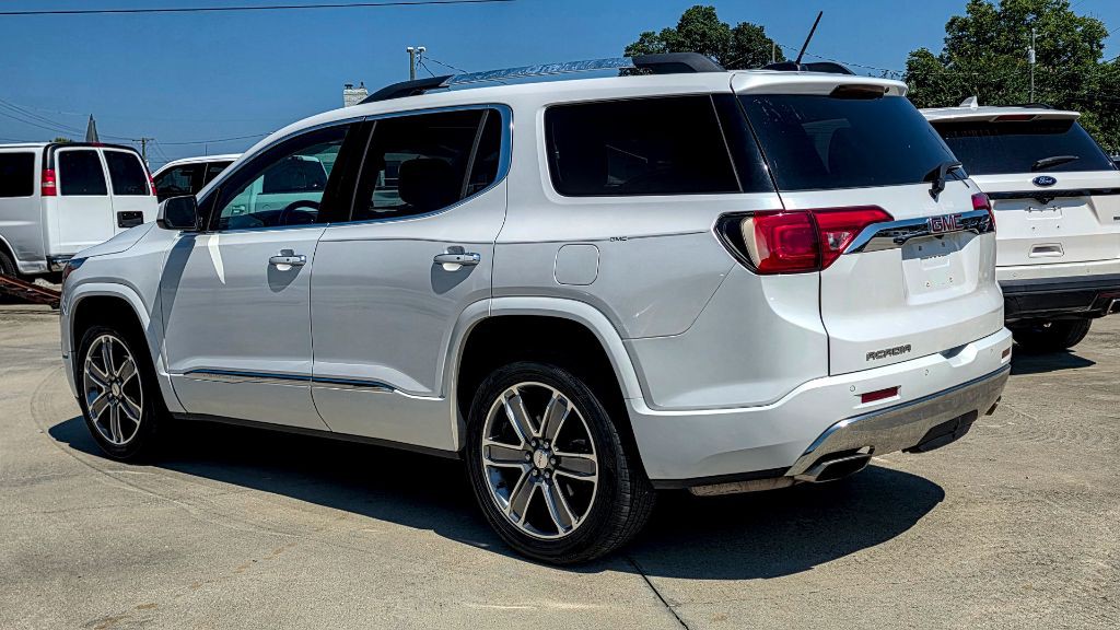 2017 GMC Acadia Image 5
