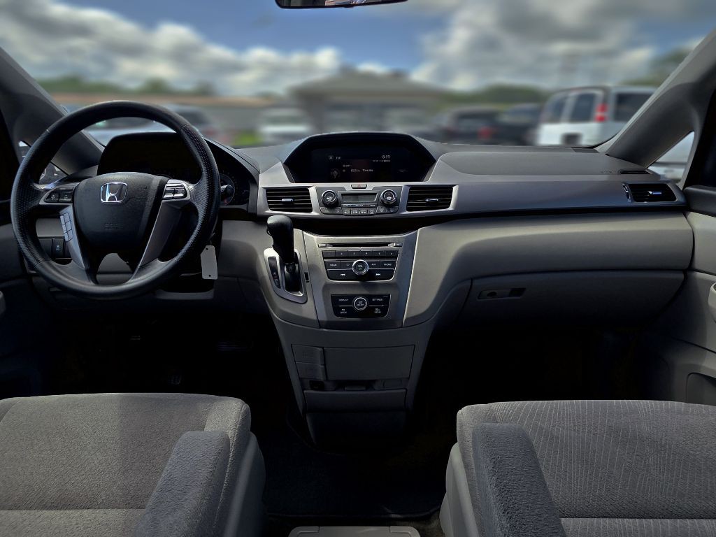 2016 Honda Odyssey Image 6