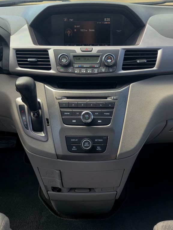 2016 Honda Odyssey Image 8