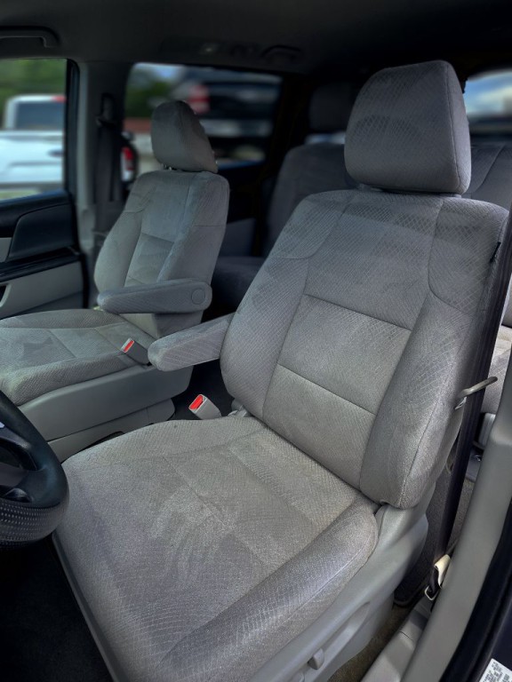 2016 Honda Odyssey Image 10