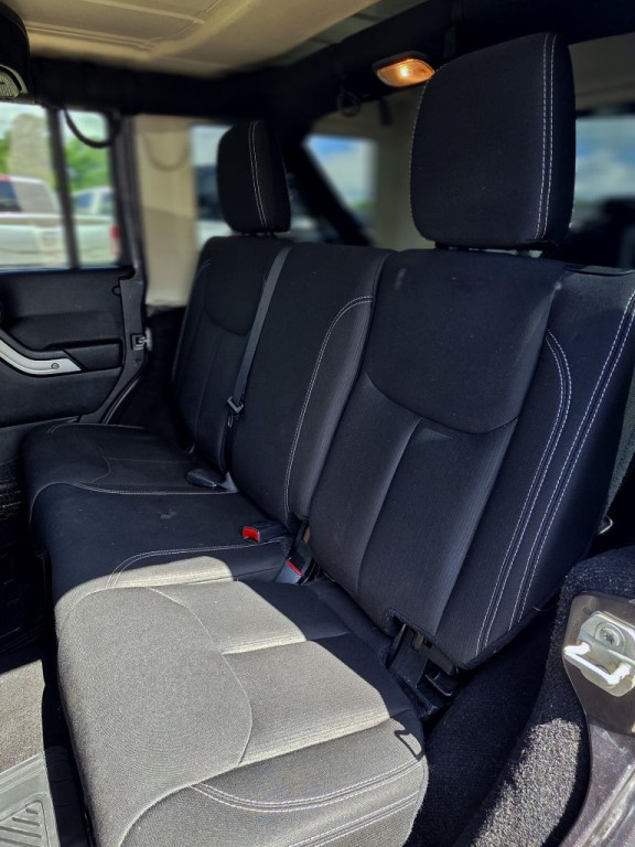 2016 Jeep Wrangler Unlimited Image 8