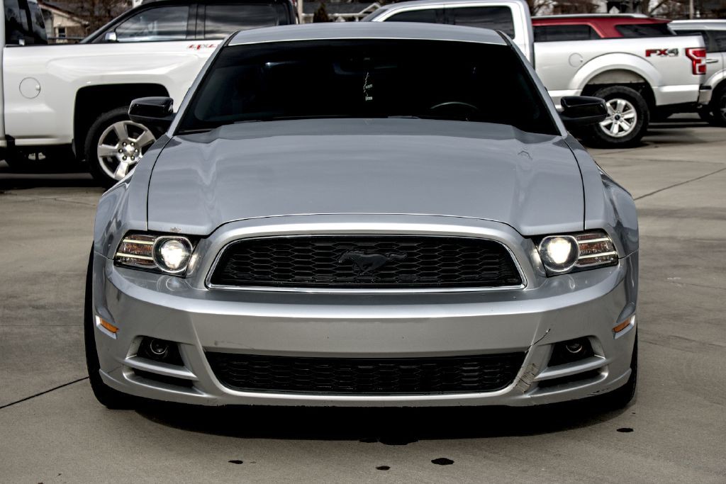 2014 Ford Mustang Image 2