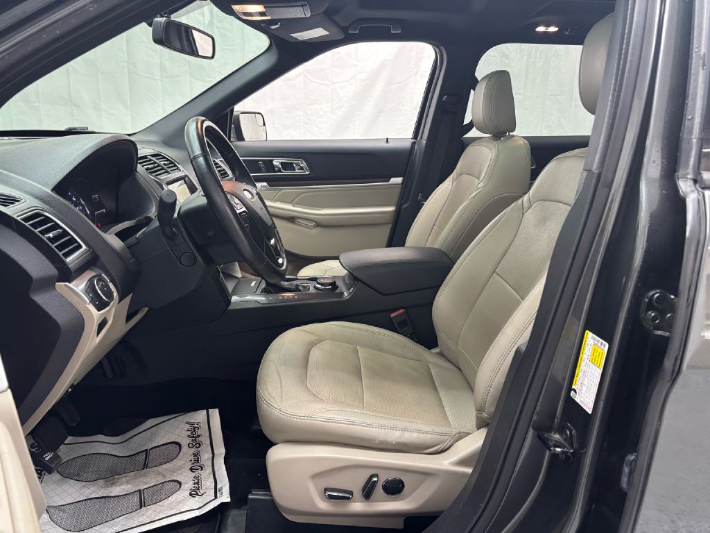 2018 Ford Explorer Image 13