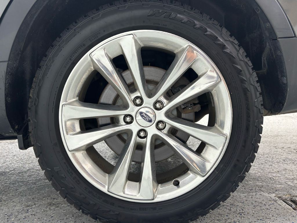 2018 Ford Explorer Image 32