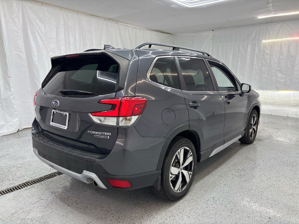 2021 Subaru Forester Image 3