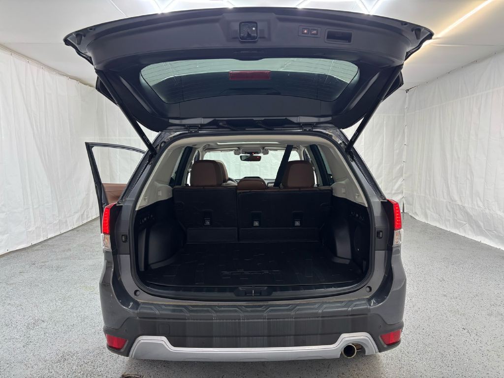2021 Subaru Forester Image 31