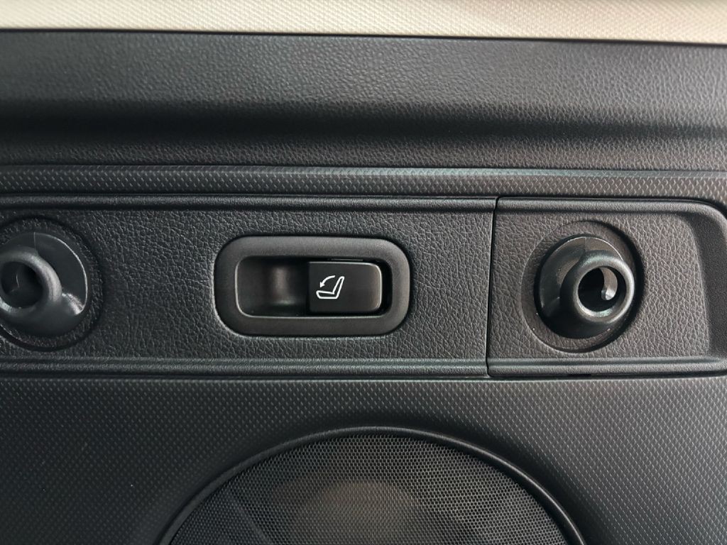 2021 Subaru Forester Image 34